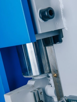 Листогибочный гидравлический пресс MetalTec HBM 63/2500B (Е21)