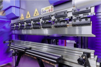 MetalTec HBC 50/1600 Листогибочный пресс с ЧПУ 4+1 CYBELEC CT12