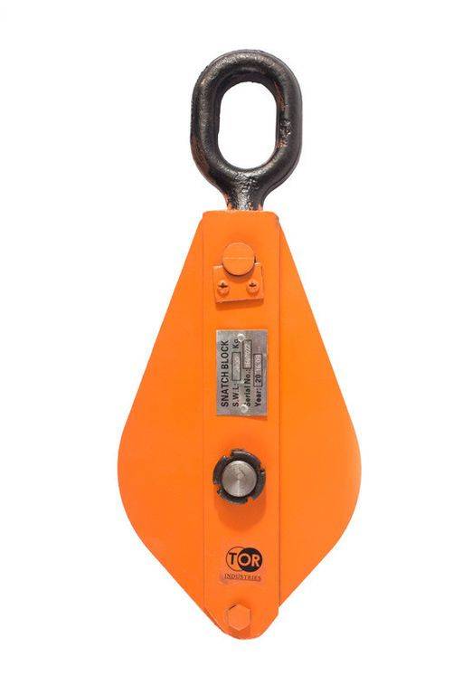 Блок монтажный однорольный с ушком TOR 0,5 т с откидной щекой (K)