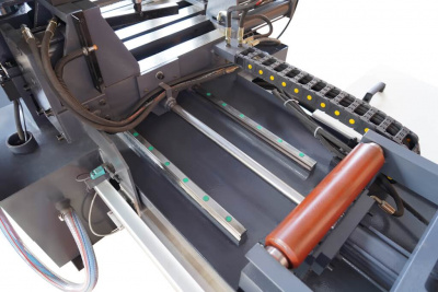 Автоматический ленточнопильный двухколонный станок METAL MASTER MSK-300E