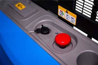 Штабелер самоходный 1,5 т 2,0 м TOR WS15H-2000SC PRO 24/105 В/Ач контр. скорости подъема