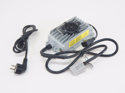 Зарядное устройство для штабелёров DYC/PEMS 12V/15A (Charger)