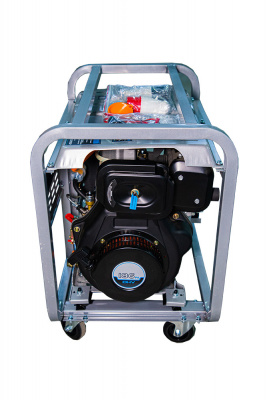 Генератор дизельный TOR KM5000D 5,0 кВт 220/380В 15 л с кнопкой запуска