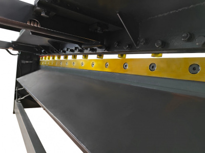 Гильотина электромеханическая METAL MASTER ETG 2015 NC